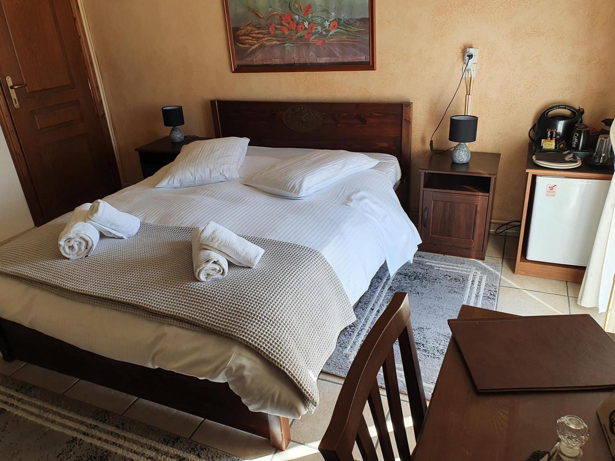 Semeli Guesthouse Karpenísion Exteriér fotografie