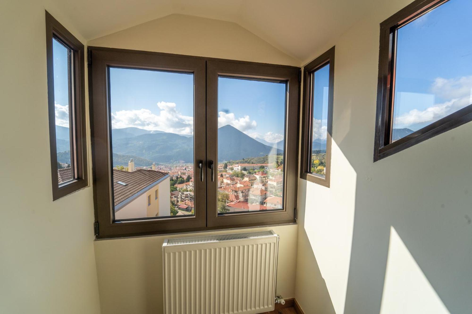 Semeli Guesthouse Karpenísion Exteriér fotografie