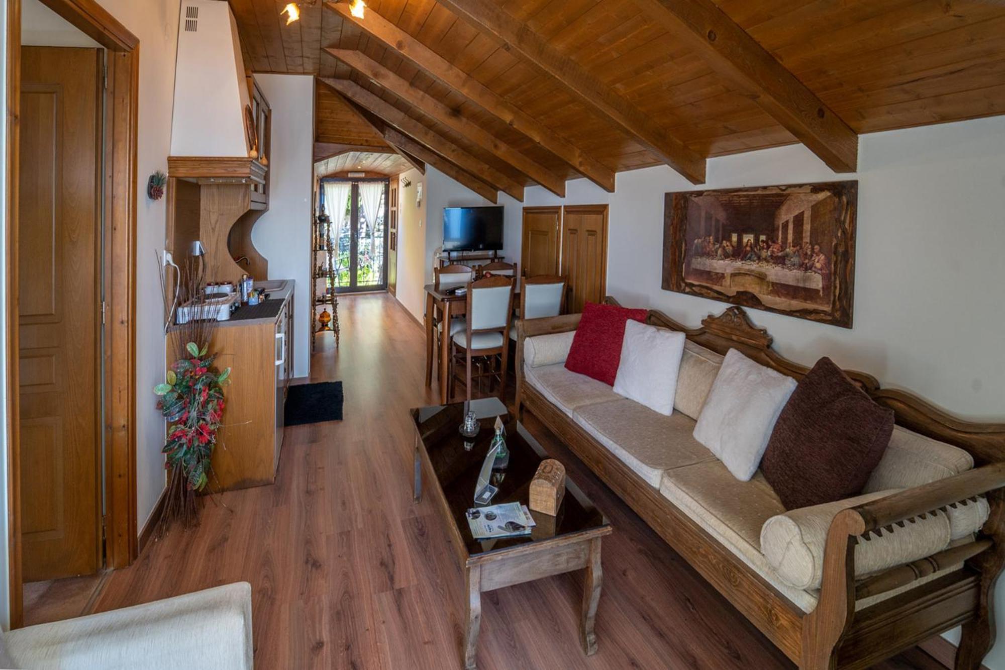 Semeli Guesthouse Karpenísion Exteriér fotografie